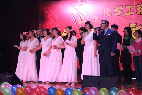 环境系歌舞《相亲相爱》 环境系歌舞《相亲相爱》