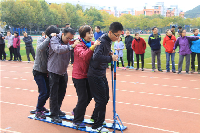 风雨同舟 风雨同舟