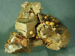 雌黄铁矿-Pyrrhotine