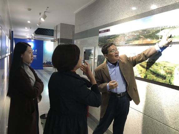 工会主席张军介绍石大概况